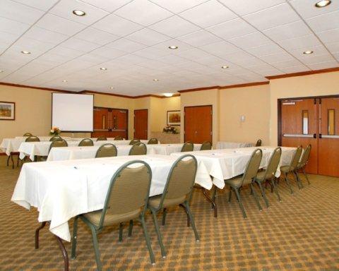 Hotel Quality & Rockport-owensboro North Gold Award Winner 3*