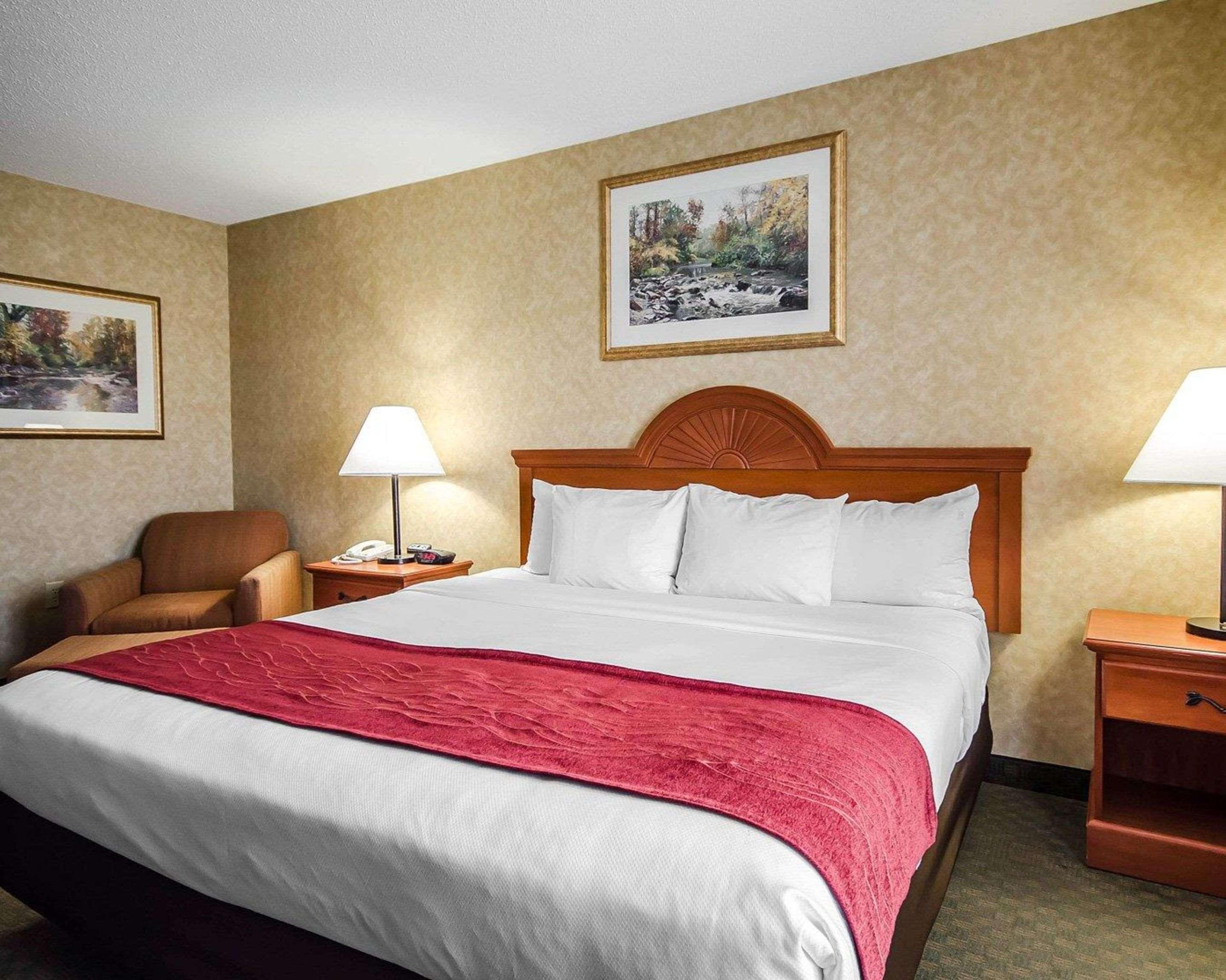Hotel Quality & Rockport-owensboro North Gold Award Winner 3*
