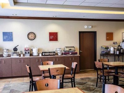 Hotel Quality & Rockport-owensboro North Gold Award Winner Rockport