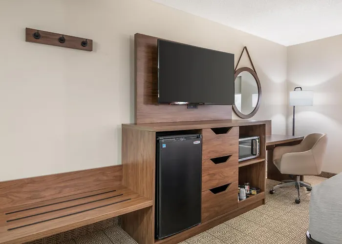 Quality Inn & Suites Rockport-Owensboro North Gold Award Winner